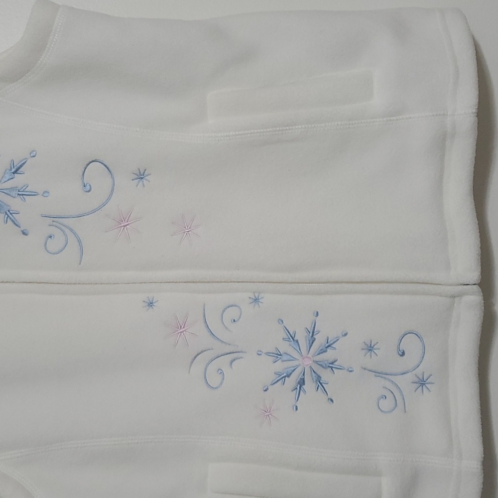 Vest - Picture 5 of 8